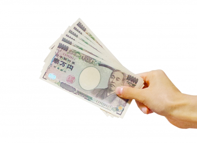 日本で唯一その場で現金キャッシュバック
